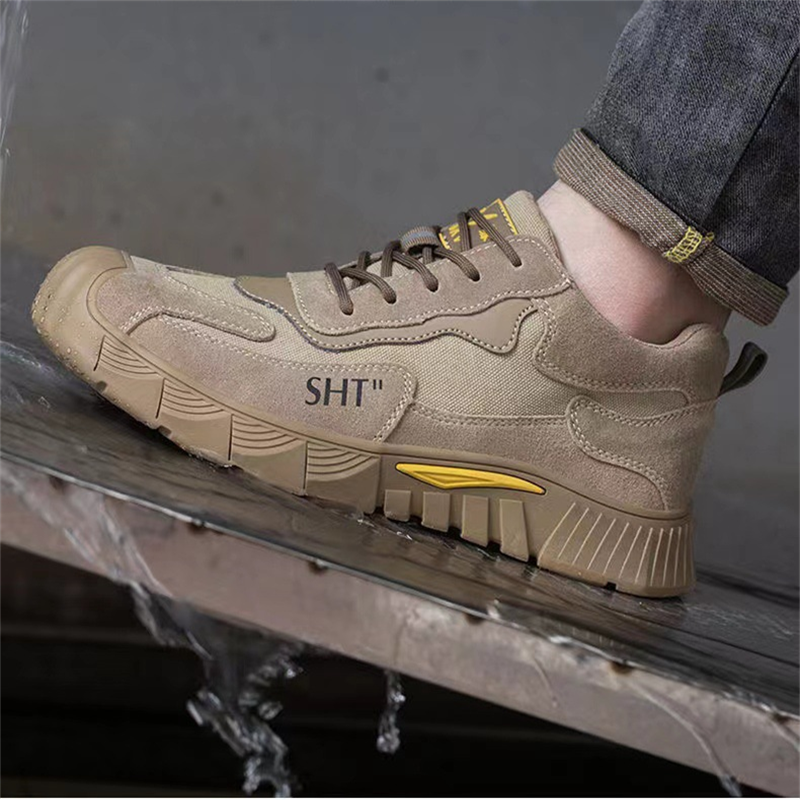 Lightweight  Low-heeled Steel Toe Labor Safety Work Shoes